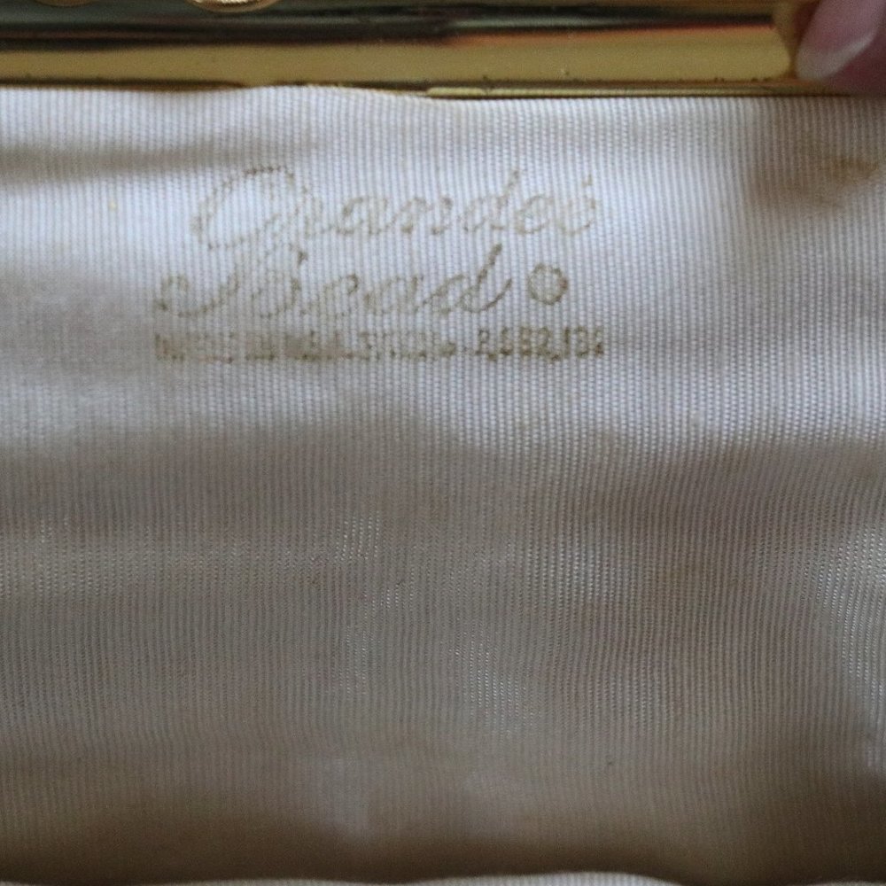 White Beaded style vintage purse - Picture 2 of 10